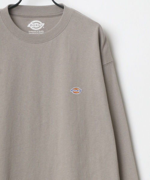 Dickies（ディッキーズ）の「Dickies/ディッキーズ ビッグシルエット ミニロゴワッペン ワンポイント刺繍 ロングスリーブTシャツ/Tトレーナー（Tシャツ/カットソー・メンズ・ホワイト/グリーン/ブラック/ベージュ/ブルー系その他/サックスブルー/ピンク/キャメル/グレイッシュベージュ・XL/L/M）」の5枚目の写真