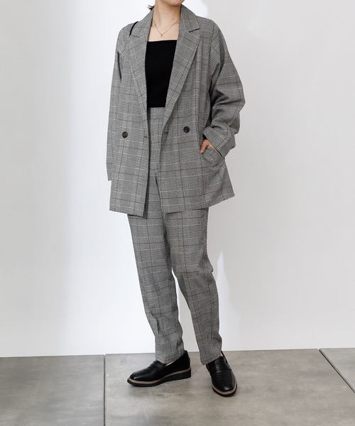 COLONY 2139（コロニートゥーワンスリーナイン）の「TR先染センタープレステーパードパンツ(セットアップ可)（その他パンツ・レディース・ブラウン/グレー・MEDIUM/LARGE）」の15枚目の写真