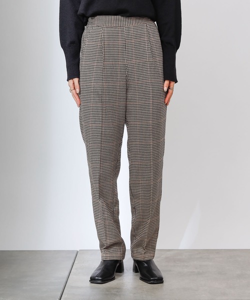 COLONY 2139（コロニートゥーワンスリーナイン）の「TR先染センタープレステーパードパンツ(セットアップ可)（その他パンツ・レディース・ブラウン/グレー・MEDIUM/LARGE）」の8枚目の写真