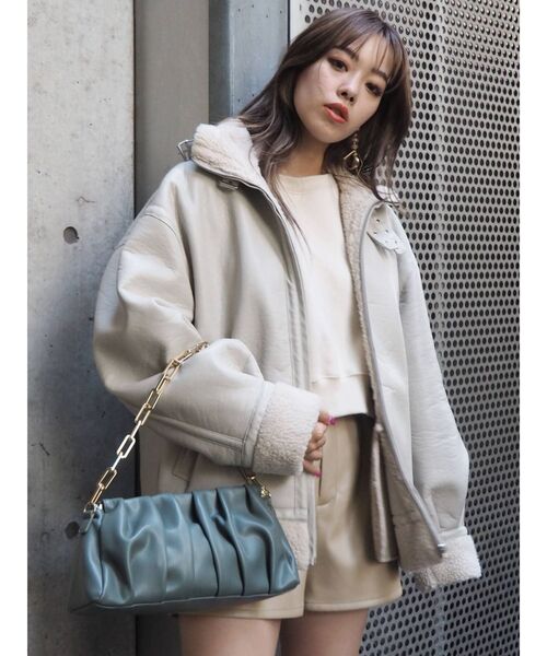 EVRIS（エヴリス）の「タックチェーンショルダーバッグ（ショルダーバッグ・レディース・ブラック/オレンジ/グリーン・FREE）」の6枚目の写真