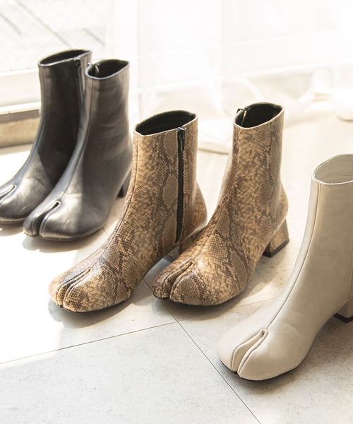rectangle(レクタングル)の「足袋ブーツ(ブーツ・レディース・ブラック/アイボリー/パイソン/ブラウン・SMALL/MEDIUM/LARGE/X-LARGE)」の4枚目の写真
