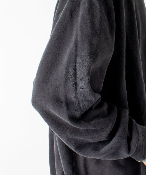 GLOSTER（グロスター）の「【GLOSTER/グロスター】ダメージ加工 クルーネックスウェット（スウェット・メンズ・ホワイト/ブラック・MEDIUM）」の7枚目の写真