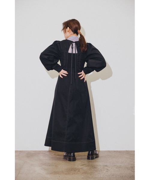 MADEMOISELLE ROPE'(マドモアゼル ロペ)の「バックシャーリングステッチワンピース(ワンピース・レディース・ブラック/ブラウン・38)」の17枚目の写真