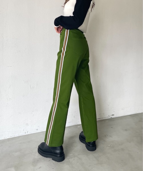 SHAGGIE（シャギー）の「サイドラインフレアカラーパンツ（その他