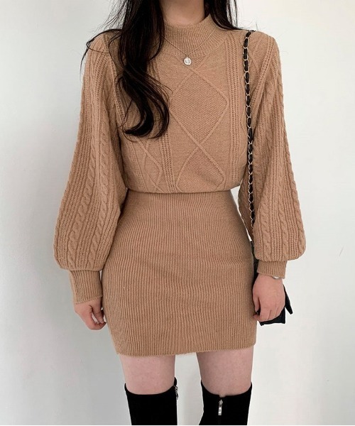 BEIDELLI（ベイデリー）の「[BELLIDE MADE] ハイネックニットミニワンピース（ワンピース・レディース・アイボリー/ブラック/ベージュ/ピンク・FREE）」の6枚目の写真