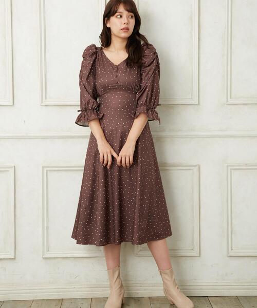 Allamanda(アラマンダ)の「胸切替パワショルワンピース(ワンピース・レディース・ブラウン/ホワイト×ブラック/ブラック×ホワイト/チェック・M)」の16枚目の写真