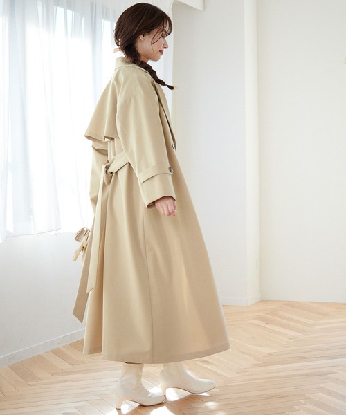 mysty woman(ミスティウーマン)の「花粉が落ちやすいうれしい機能も ユルロングトレンチコート 261887(トレンチコート・レディース・ベージュ/ライトカーキ・FREE)」の6枚目の写真