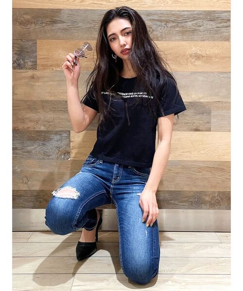 GYDA(ジェイダ)の「SIDE RIPPED スキニーデニムパンツ(デニムパンツ・レディース・ライトブルー/ブルー・LARGE/X-LARGE/X-SMALL/MEDIUM/SMALL)」の8枚目の写真