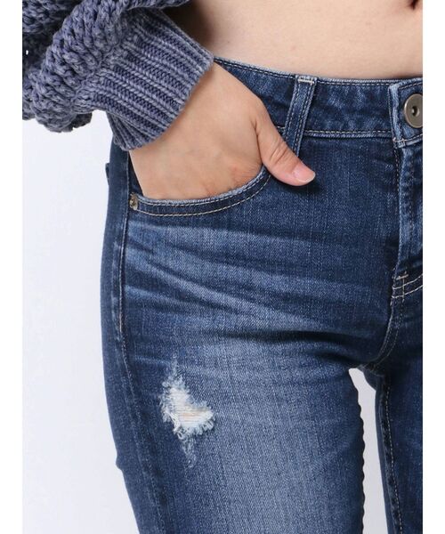 GYDA(ジェイダ)の「SIDE RIPPED スキニーデニムパンツ(デニムパンツ・レディース・ライトブルー/ブルー・LARGE/X-LARGE/X-SMALL/MEDIUM/SMALL)」の21枚目の写真