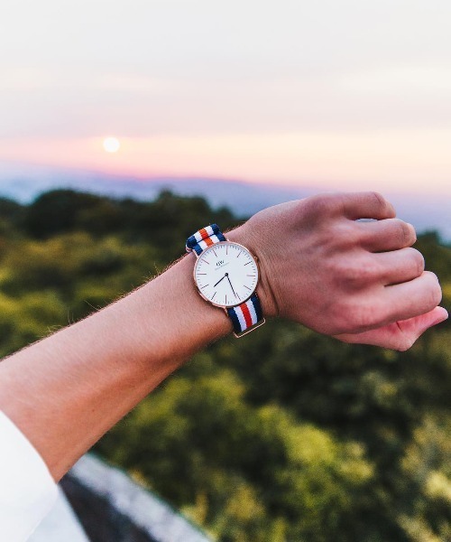 Daniel Wellington(ダニエルウェリントン)の「CLASSIC CANTERBURY 時計ベルト(アナログ腕時計・レディース・シルバー/ゴールド・36mm/40mm)」の8枚目の写真