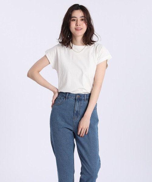 INED CLARO（イネドクラロ）の「フレンチスリーブカットトップス（Tシャツ/カットソー・レディース・オフホワイト/グリーン/サンドグレー/テラコッタ・フリー）」の2枚目の写真