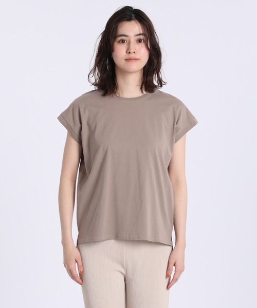 INED CLARO（イネドクラロ）の「フレンチスリーブカットトップス（Tシャツ/カットソー・レディース・オフホワイト/グリーン/サンドグレー/テラコッタ・フリー）」の5枚目の写真