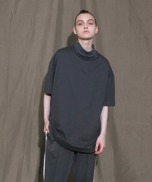 my beautiful landlet(マイビューティフルランドレット)の「【my beautiful landlet】 MERCERIZATION JERSEY MOCKNECK T-SHIRT(Tシャツ/カットソー・メンズ・ホワイト/ブラック/ベージュ/グレー/グリーン・1/0)」の4枚目の写真