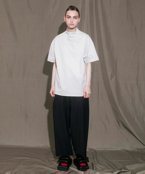 my beautiful landlet(マイビューティフルランドレット)の「【my beautiful landlet】 MERCERIZATION JERSEY MOCKNECK T-SHIRT(Tシャツ/カットソー・メンズ・ホワイト/ブラック/ベージュ/グレー/グリーン・1/0)」の7枚目の写真