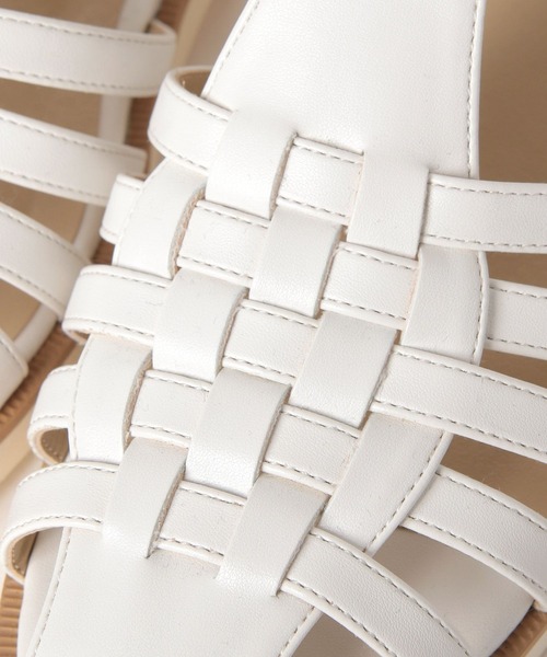 studio CLIP（スタディオクリップ）の「さっと履けるグルカサンダル（サンダル・レディース・ホワイト/ブラック・MEDIUM/LARGE）」の15枚目の写真