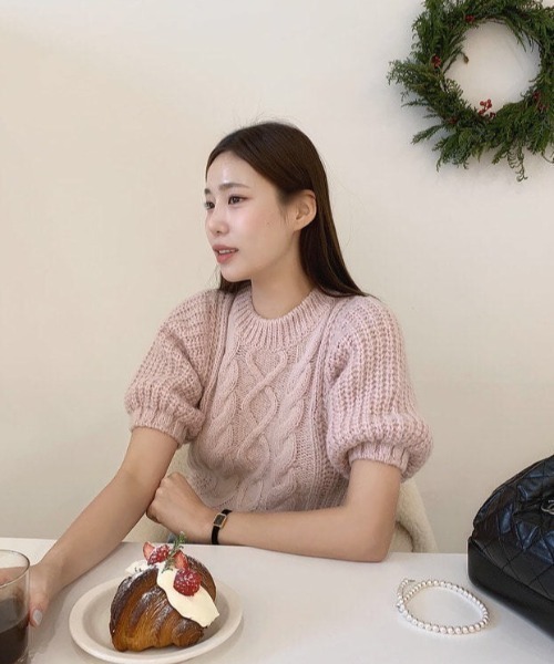 LAC-VERT（ラック・ヴェール）の「パフスリーブボリューム半袖ニット（ニット/セーター・レディース・グレー/ピンク/ホワイト/ベージュ・FREE）」の4枚目の写真