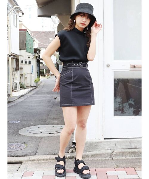 MURUA(ムルーア)の「スタンドネックフレンチスリーブトップス(Tシャツ/カットソー・レディース・ホワイト/ブラック/モカ・FREE)」の18枚目の写真