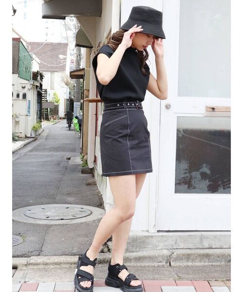 MURUA(ムルーア)の「スタンドネックフレンチスリーブトップス(Tシャツ/カットソー・レディース・ホワイト/ブラック/モカ・FREE)」の17枚目の写真