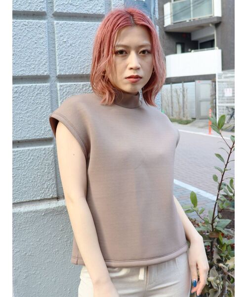 MURUA(ムルーア)の「スタンドネックフレンチスリーブトップス(Tシャツ/カットソー・レディース・ホワイト/ブラック/モカ・FREE)」の14枚目の写真