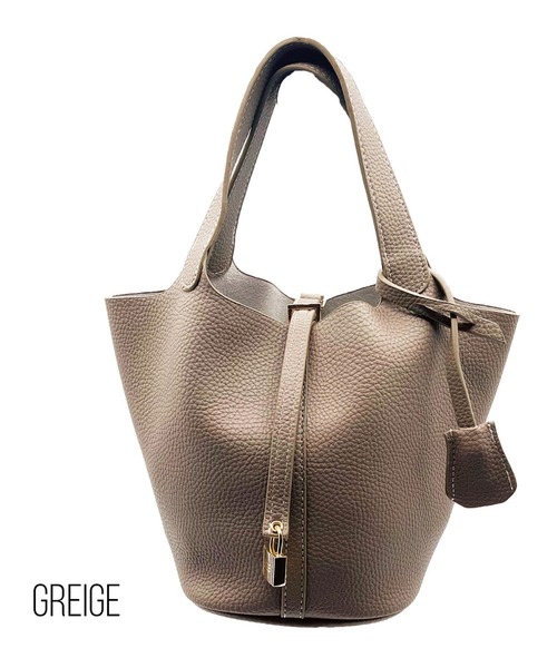 RiNc （リンク）の「【 NOLITA / ノリータ 】軽くて 疲れない おしゃれな キューブ型 カデナ付き ハンドバッグ ミニトートバッグ（ハンドバッグ・レディース・グレイッシュベージュ/ホワイト/ブラック・FREE）」の3枚目の写真