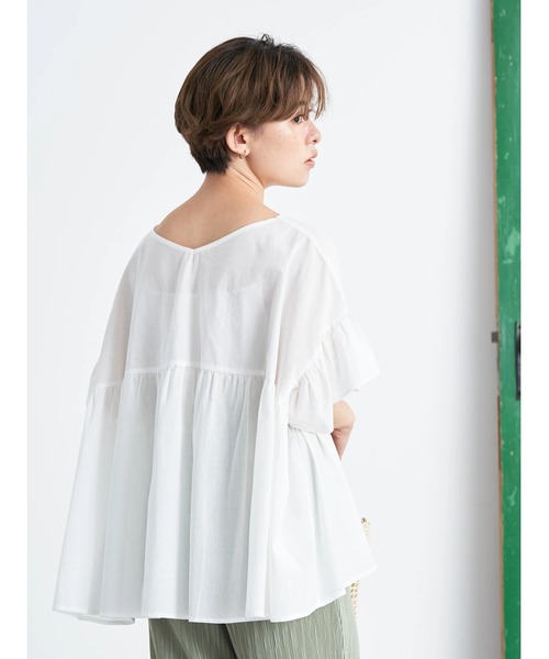 earth music&ecology(アースミュージックアンドエコロジー)の「2way袖フリルプルオーバー(シャツ/ブラウス・レディース・テラコッタ/オフホワイト/オリーブ・FREE)」の6枚目の写真