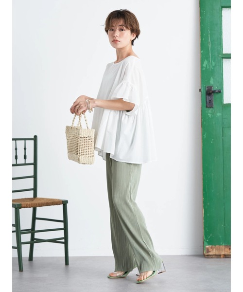 earth music&ecology(アースミュージックアンドエコロジー)の「2way袖フリルプルオーバー(シャツ/ブラウス・レディース・テラコッタ/オフホワイト/オリーブ・FREE)」の9枚目の写真