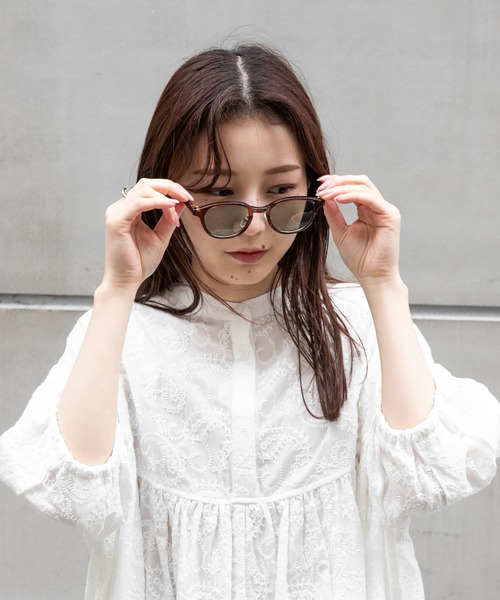 SMELLY（スメリー）の「ボスリントンサングラス（サングラス・レディース・ブラック/ブラウン/クリア・-）」の10枚目の写真