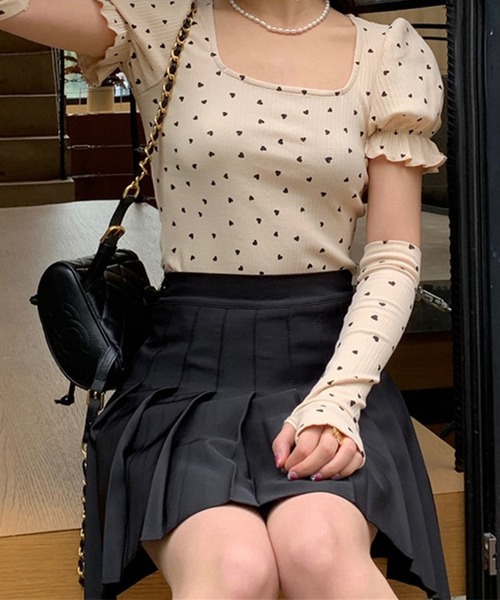 Jasmine Grandiflorum(ジャスミングランディフローラム)の「【Jasmine】アームカバーセットフレンチガーリーハート柄Tシャツ(シャツ/ブラウス・レディース・ベージュ・MEDIUM/SMALL)」の11枚目の写真