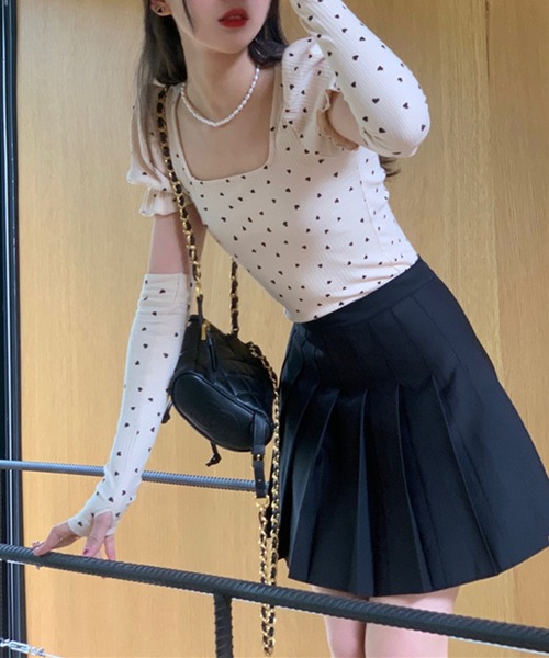 Jasmine Grandiflorum(ジャスミングランディフローラム)の「【Jasmine】アームカバーセットフレンチガーリーハート柄Tシャツ(シャツ/ブラウス・レディース・ベージュ・MEDIUM/SMALL)」の8枚目の写真