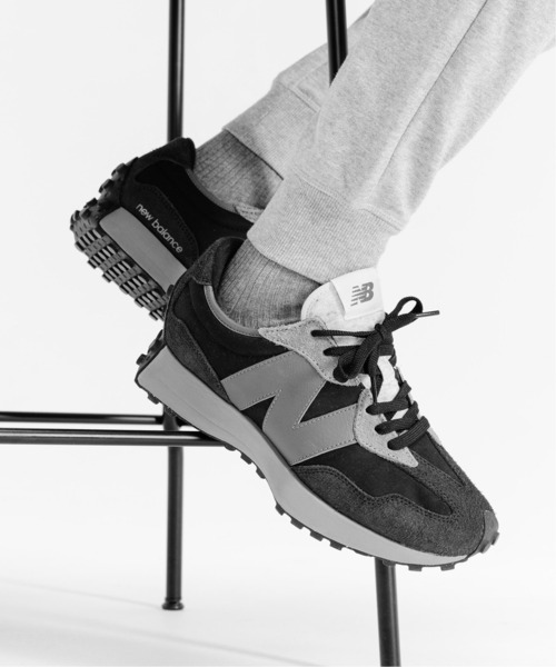 NEW BALANCE(ニューバランス)の「【NEW BALANCE / ニューバランス】 MS327GRM(スニーカー・メンズ・チャコールグレー・27cm/26.5cm/26cm/27.5cm/28cm)」の2枚目の写真