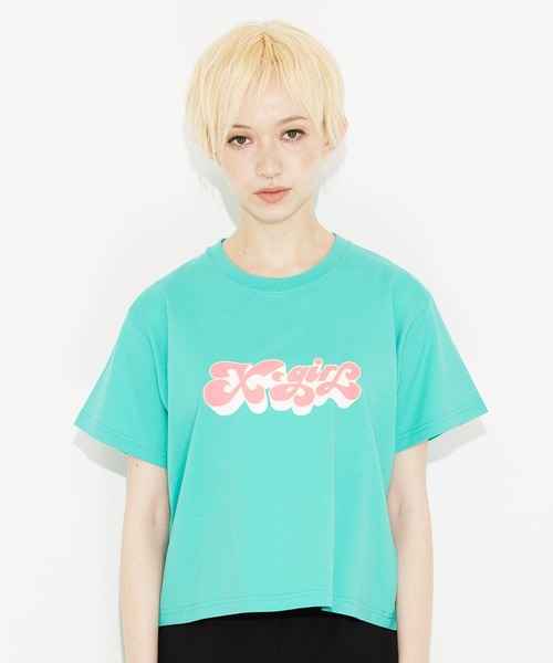 X-girl(エックスガール)の「CANDY LOGO S/S CROPPED TEE/クロップド丈/ブランドロゴ コンパクトTシャツ/ロゴTシャツ(Tシャツ/カットソー・レディース・チャコール/グリーン/ホワイト・M/S)」の4枚目の写真