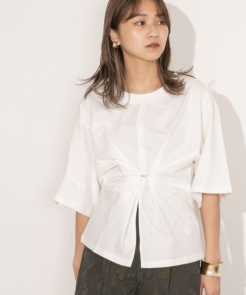 KBF（ケイビーエフ）の「2WAYクルーTシャツ（Tシャツ/カットソー・レディース・ホワイト/ブラック/ブルー・ONE）」の2枚目の写真