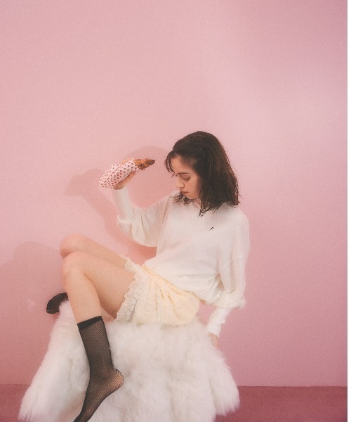 MIRO AMURETTE(ミロアミュレット)の「niwatori embroidery long tops/ニワトリ刺繍ロングトップス(その他トップス・レディース・ホワイト/ネイビー・FREE)」の12枚目の写真