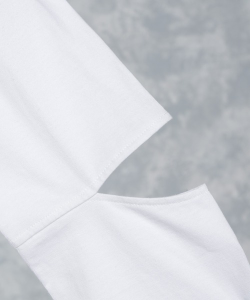 ADRER(アドラー)の「W cut out slit long-T/ダブルカットスリットロングT(Tシャツ/カットソー・メンズ・ホワイト/ブラック・SMALL/MEDIUM/LARGE/X-SMALL)」の15枚目の写真