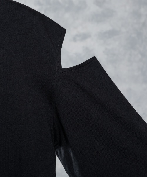 ADRER(アドラー)の「W cut out slit long-T/ダブルカットスリットロングT(Tシャツ/カットソー・メンズ・ホワイト/ブラック・SMALL/MEDIUM/LARGE/X-SMALL)」の20枚目の写真