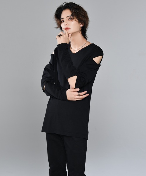 ADRER(アドラー)の「W cut out slit long-T/ダブルカットスリットロングT(Tシャツ/カットソー・メンズ・ホワイト/ブラック・SMALL/MEDIUM/LARGE/X-SMALL)」の7枚目の写真