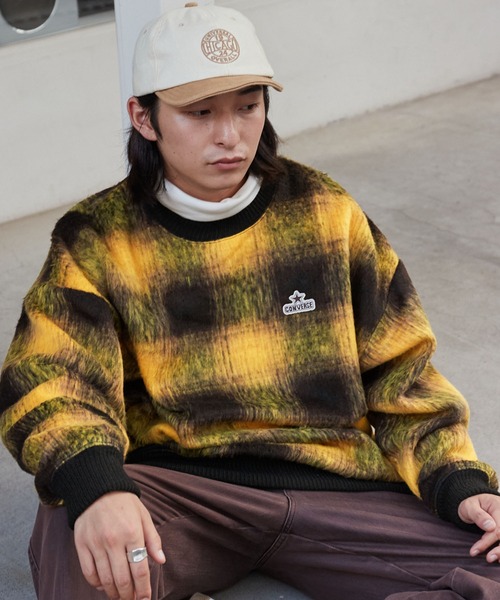 CONVERSE(コンバース)の「【CONVERSE/コンバース】クラーク志織 ワンポイントワッペン ジャガーチェックオーバーサイズスウェット(スウェット・メンズ・ライトグレー/ライトグリーン/イエロー/ダークグリーン/キャメル/グリーン・L/M)」の18枚目の写真