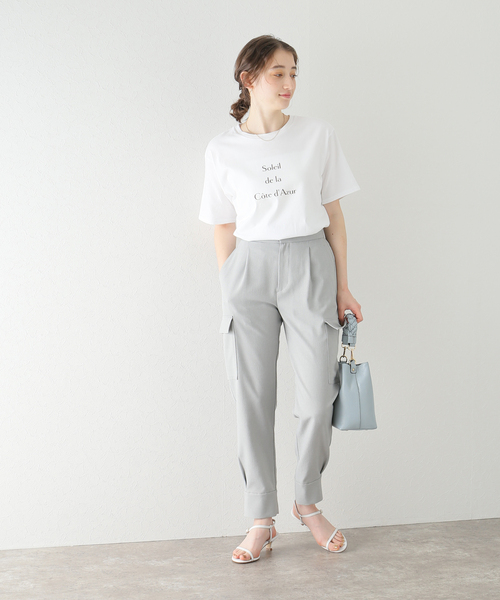 La TOTALITE（ラトータリテ）の「レタリングフロッキープリントTシャツ（Tシャツ/カットソー・レディース・ベージュ/ホワイト/チャコールグレー・FREE）」の21枚目の写真