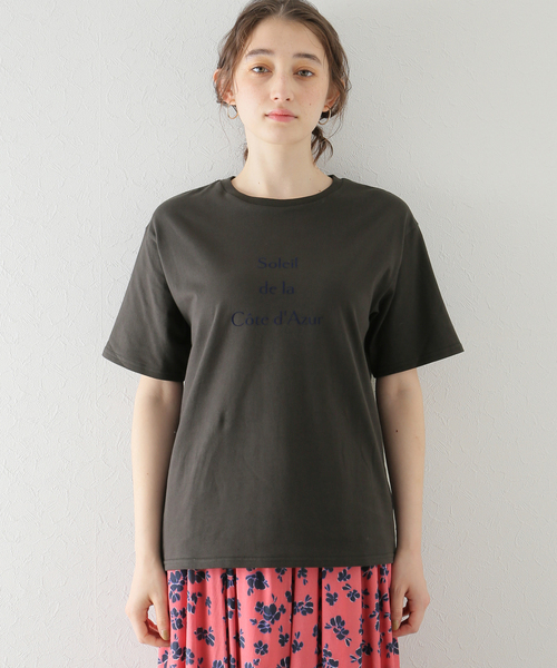 La TOTALITE（ラトータリテ）の「レタリングフロッキープリントTシャツ（Tシャツ/カットソー・レディース・ベージュ/ホワイト/チャコールグレー・FREE）」の11枚目の写真