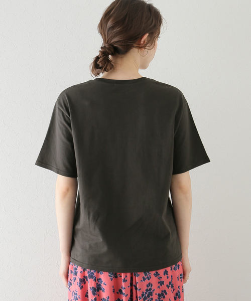La TOTALITE（ラトータリテ）の「レタリングフロッキープリントTシャツ（Tシャツ/カットソー・レディース・ベージュ/ホワイト/チャコールグレー・FREE）」の8枚目の写真