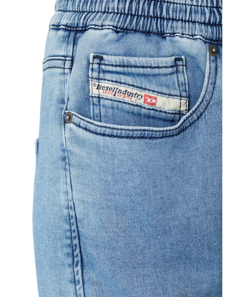 DIESEL（ディーゼル）の「FW22 レディース トラックデニム カーゴ（デニムパンツ・レディース・インディゴブルー・25inch/27inch/23inch/31inch/29inch）」の2枚目の写真