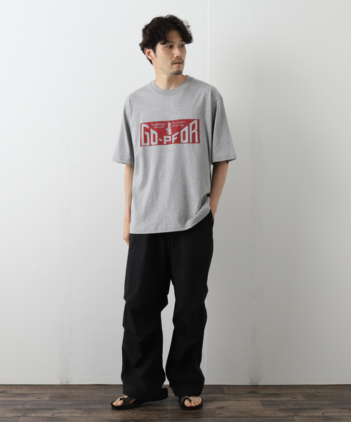 417 EDIFICE（フォーワンセブンエディフィス）の「【GO-PFOR / ゴー・ファー】別注 ボックスプリント Tシャツ（Tシャツ/カットソー・メンズ・ブラック/ホワイト/グレー・SMALL/MEDIUM/LARGE）」の4枚目の写真