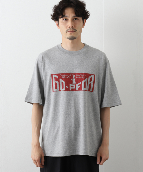 417 EDIFICE（フォーワンセブンエディフィス）の「【GO-PFOR / ゴー・ファー】別注 ボックスプリント Tシャツ（Tシャツ/カットソー・メンズ・ブラック/ホワイト/グレー・SMALL/MEDIUM/LARGE）」の5枚目の写真