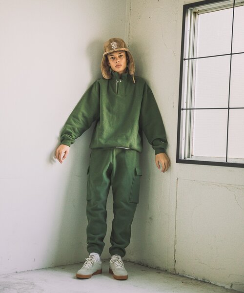 Champion(チャンピオン)の「【Champion × JS by SUPER MARKET】別注 ハーフジップ スウェット(スウェット・メンズ・ブラック/ネイビー/グレー/カーキ・MEDIUM/LARGE/X-LARGE)」の6枚目の写真