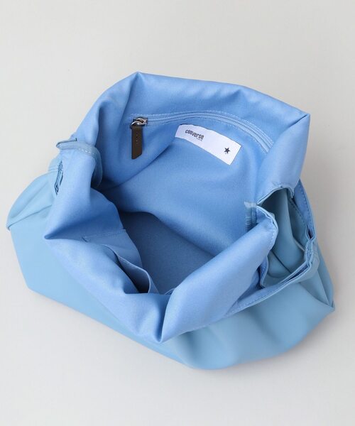 CONVERSE TOKYO（コンバーストウキョウ）の「エコレザーショッピングバッグ（トートバッグ・レディース・ブラック/シルバー/ブルー・FREE）」の9枚目の写真