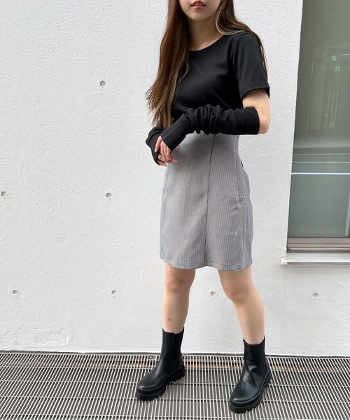 one way(ワンウェイ)の「アームウォーマーテレコトップス(Tシャツ/カットソー・レディース・ホワイト/ライトグレー/ライトブルー/ブラック・FREE)」の12枚目の写真