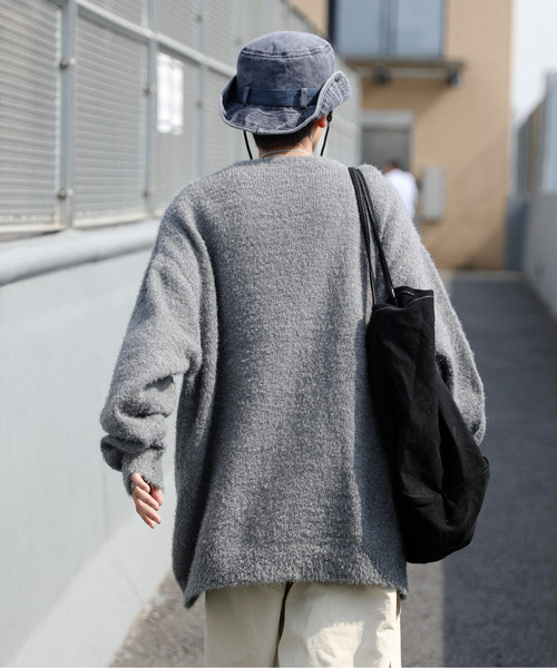 neos(ネオス)の「【neos -addictive design-】ビッグシルエット フェザーヤーン 無地&ボーダー クルーネック ニット セーター(ニット/セーター・メンズ・ホワイト/ブラック/ベージュ/グレー/ブラック×グレー/ブラック×ホワイト/ブラック×レッド・MEDIUM/LARGE)」の20枚目の写真