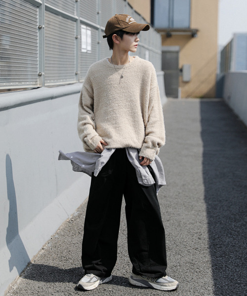 neos(ネオス)の「【neos -addictive design-】ビッグシルエット フェザーヤーン 無地&ボーダー クルーネック ニット セーター(ニット/セーター・メンズ・ホワイト/ブラック/ベージュ/グレー/ブラック×グレー/ブラック×ホワイト/ブラック×レッド・MEDIUM/LARGE)」の21枚目の写真