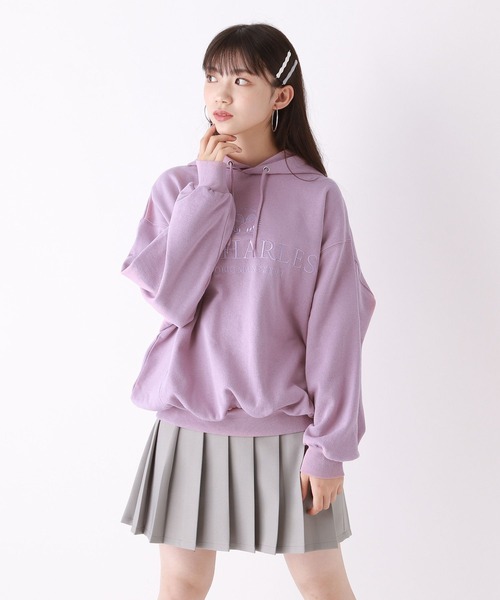 repipi armario(レピピ アルマリオ)の「【裏起毛】シシュウBIGパーカー(パーカー・キッズ・スミクロ/パープル/グリーン/アイボリー・SMALL/MEDIUM/LARGE)」の1枚目の写真