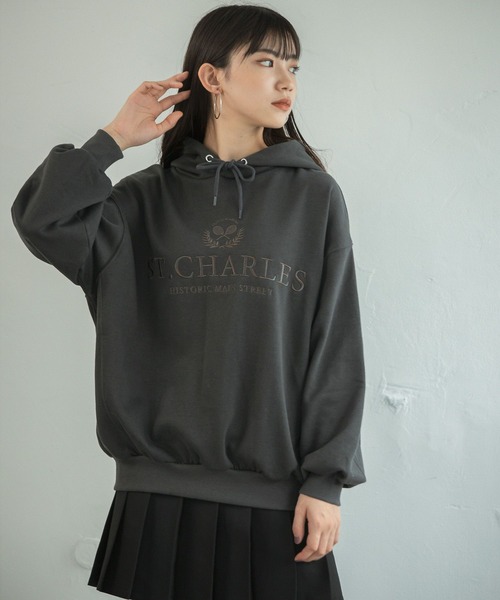 repipi armario(レピピ アルマリオ)の「【裏起毛】シシュウBIGパーカー(パーカー・キッズ・スミクロ/パープル/グリーン/アイボリー・SMALL/MEDIUM/LARGE)」の3枚目の写真